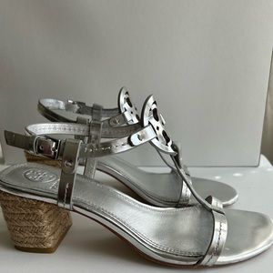 Tory Burch Miller T-Strap Block Sandals Mirror Metallic SILVER Size 6.5